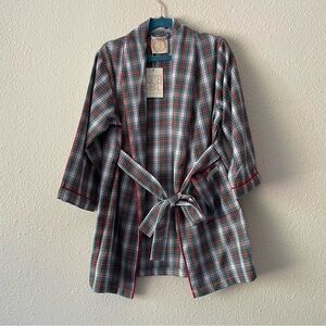 NWT The Beaufort Bonnet Company boy’s robe, size 7